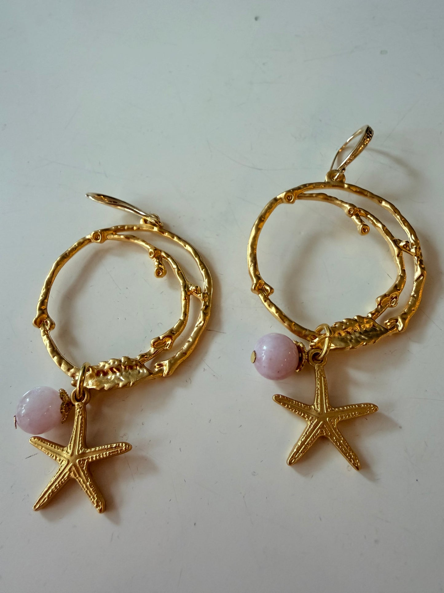 DW Hoop Earrings - starfish/pink stone