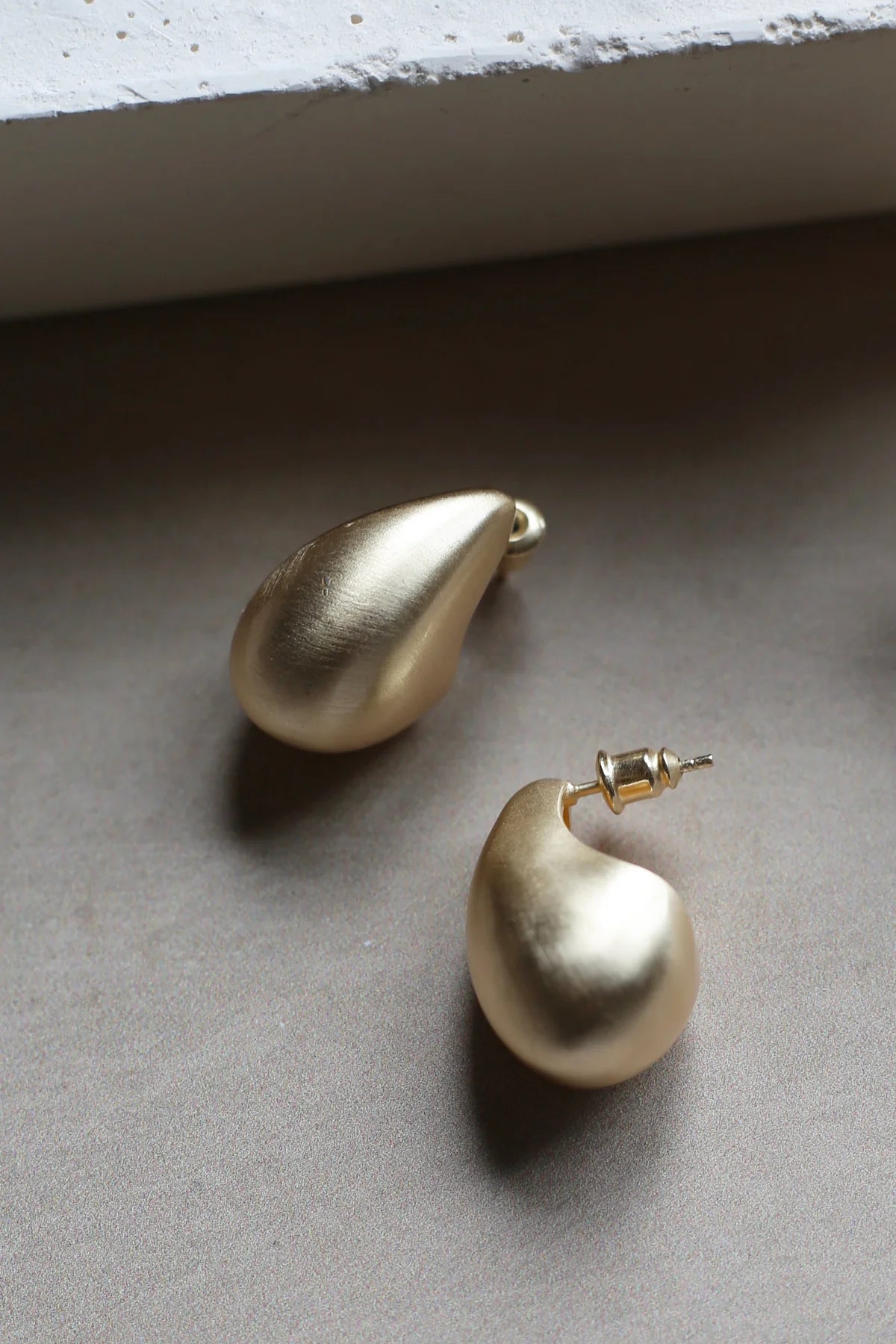 Tutti & Co Hush Earrings - Gold