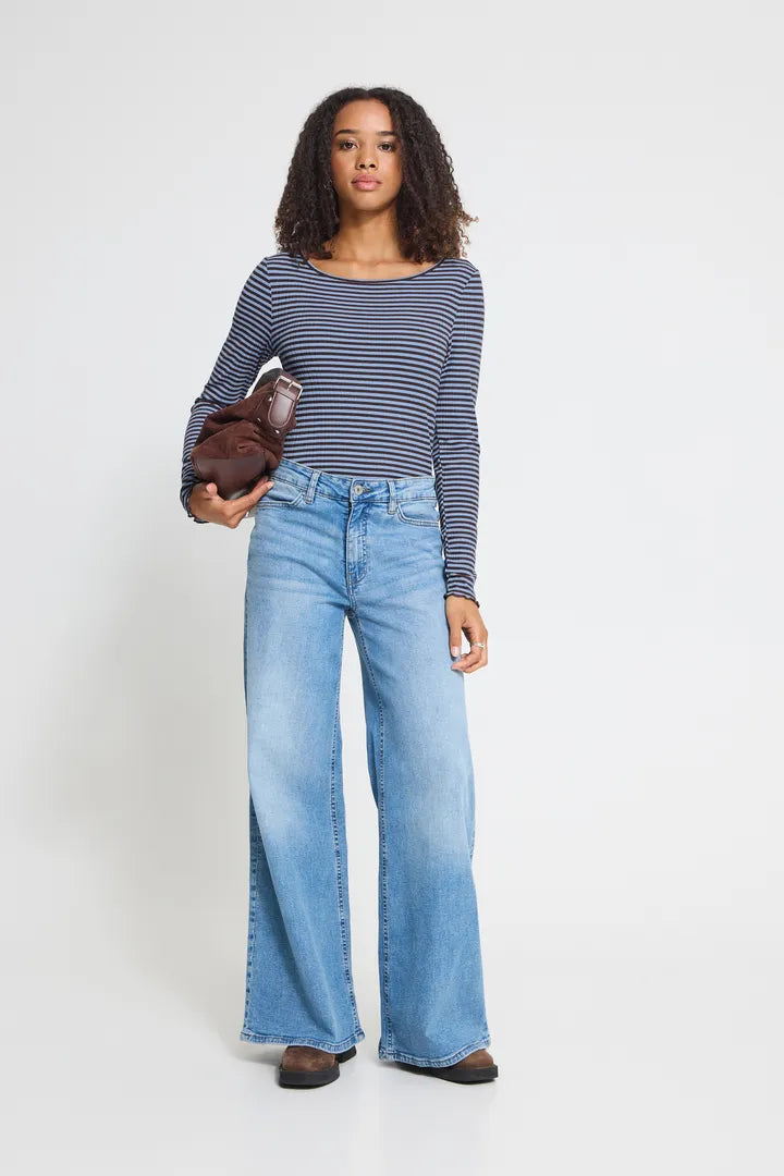 ICHI Cella Long Sleeve Top - Allure Coffee Bean