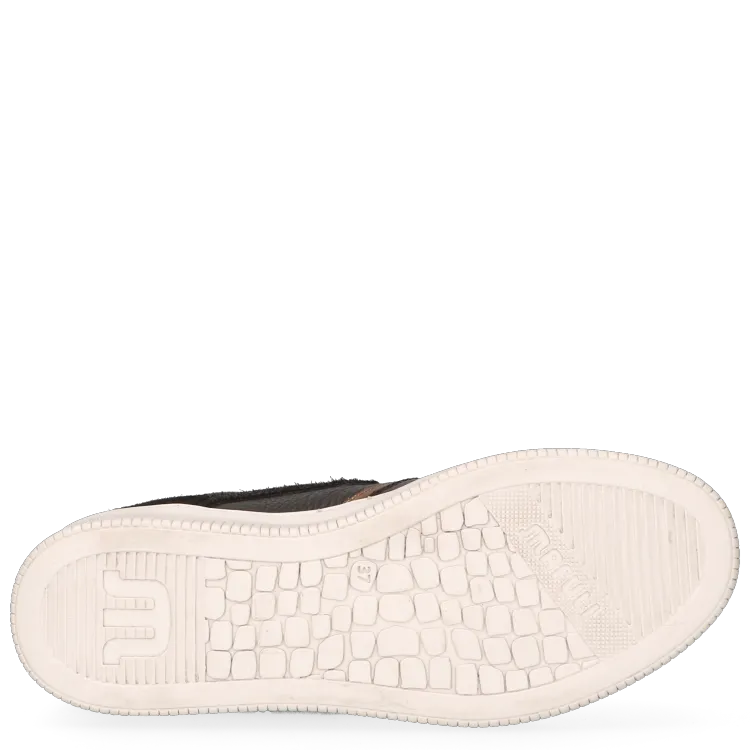 Maruti Momo Sneakers - Black