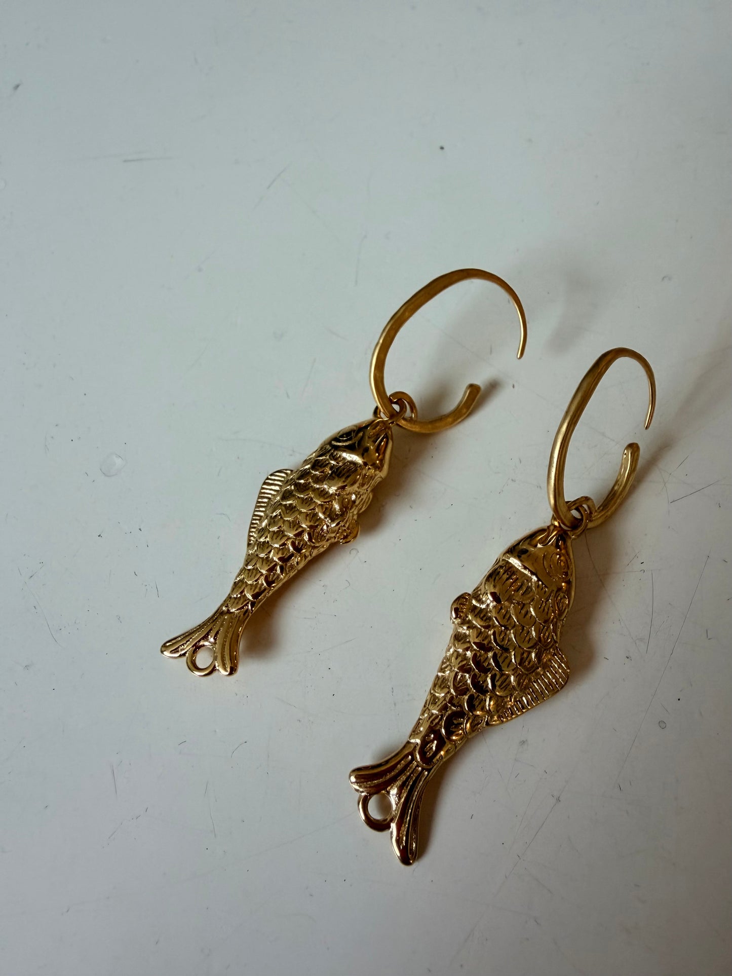 DW Fish Earrings - gold