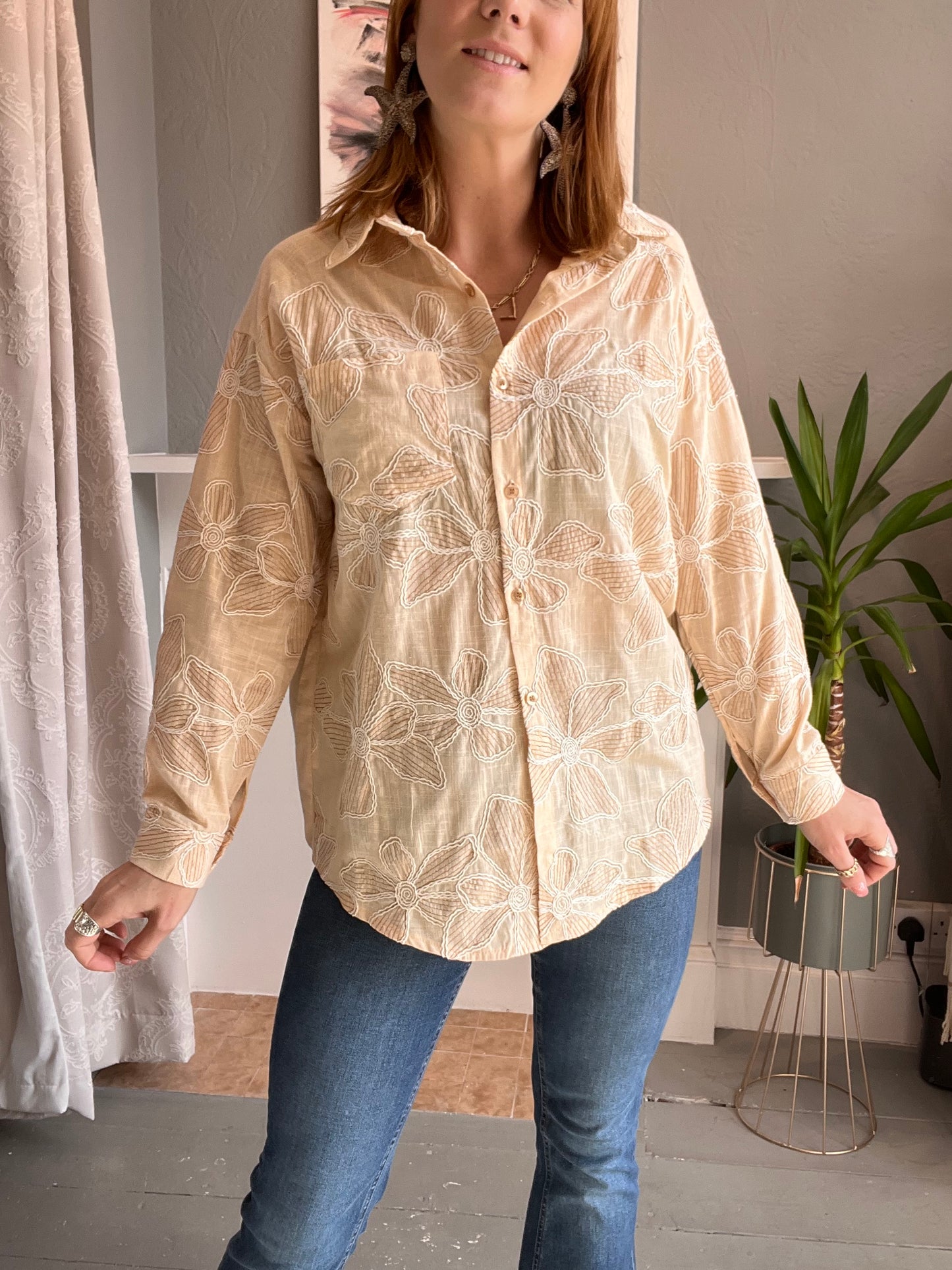 Flower shirt - beige