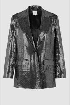 Second female function Blazer