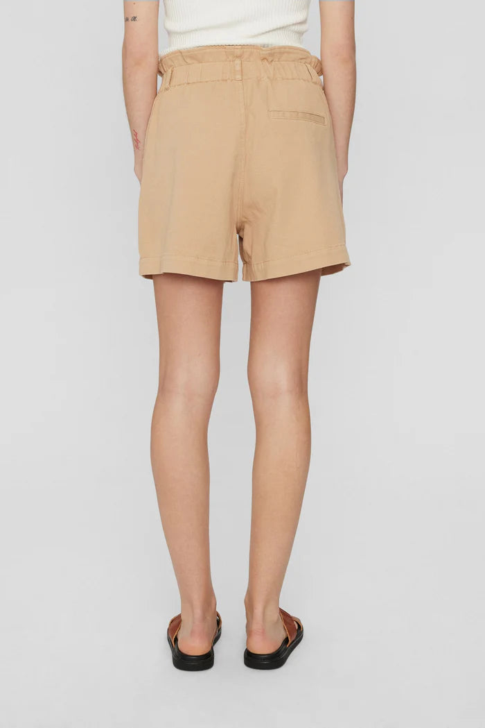 Numph Carlise Shorts - Sesame