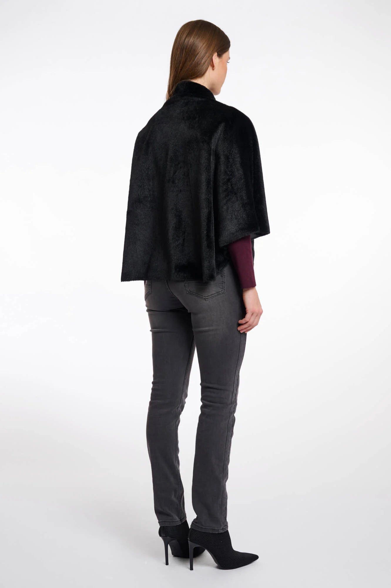 R&P Dewi Cape - Black