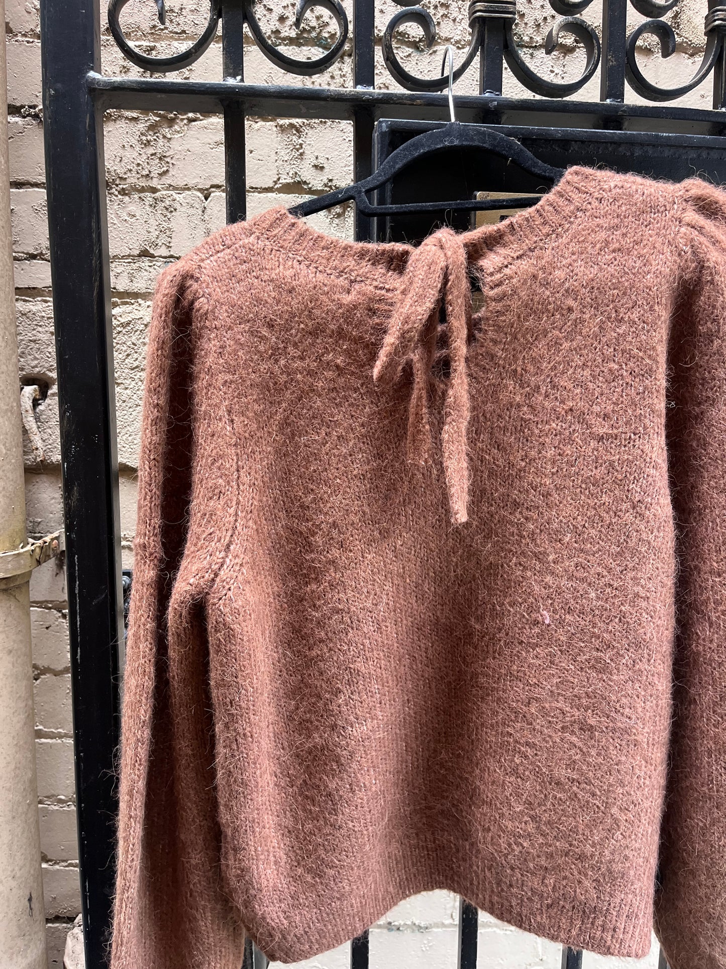 RB Sweater with Knot - Mid Brown