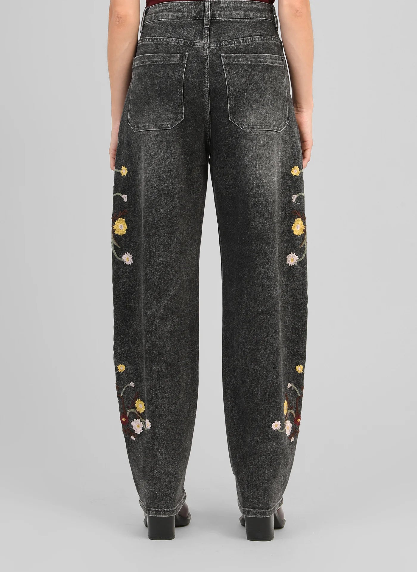 An’ge Pibri Balloon Jeans