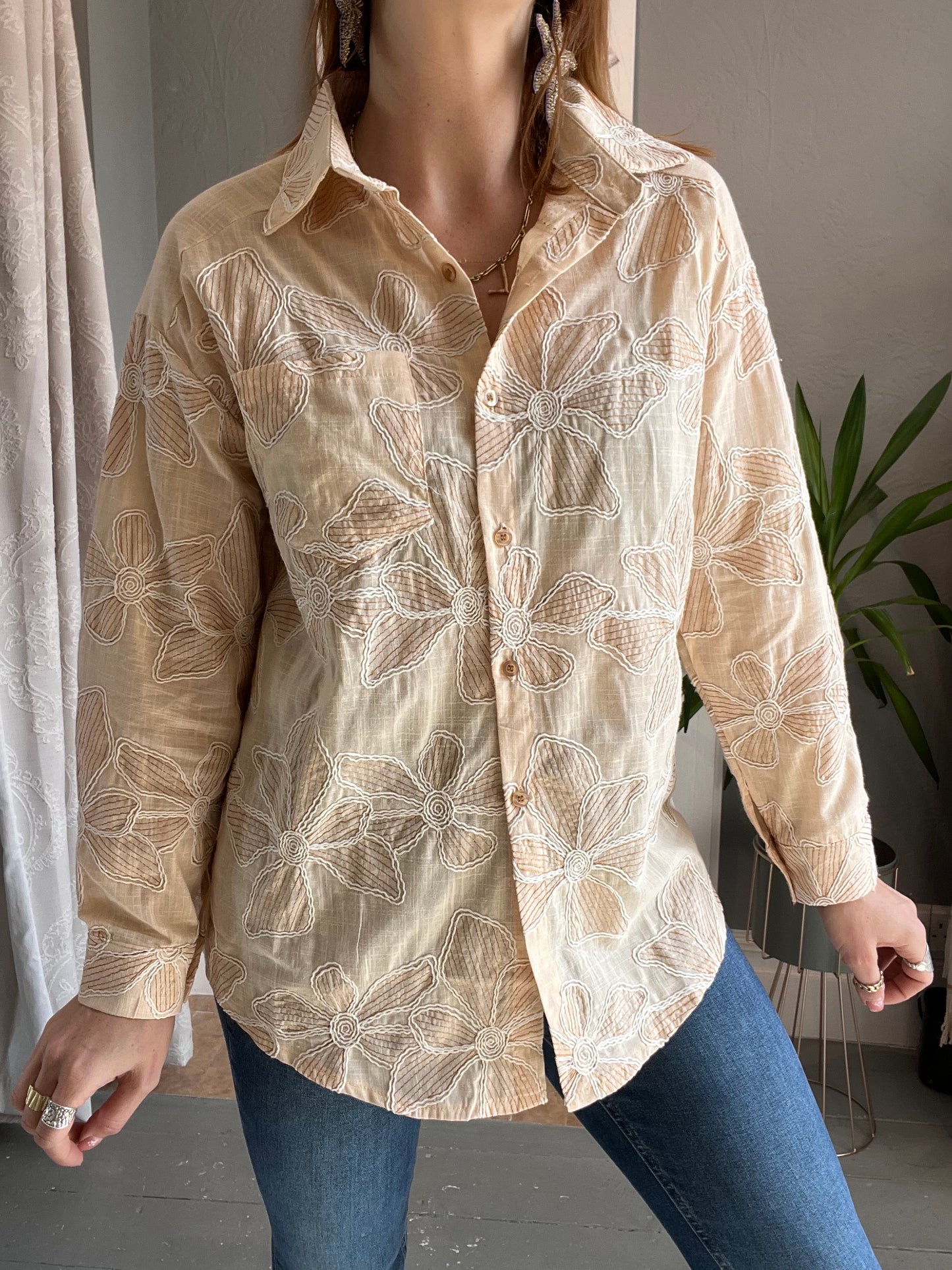 Flower shirt - beige