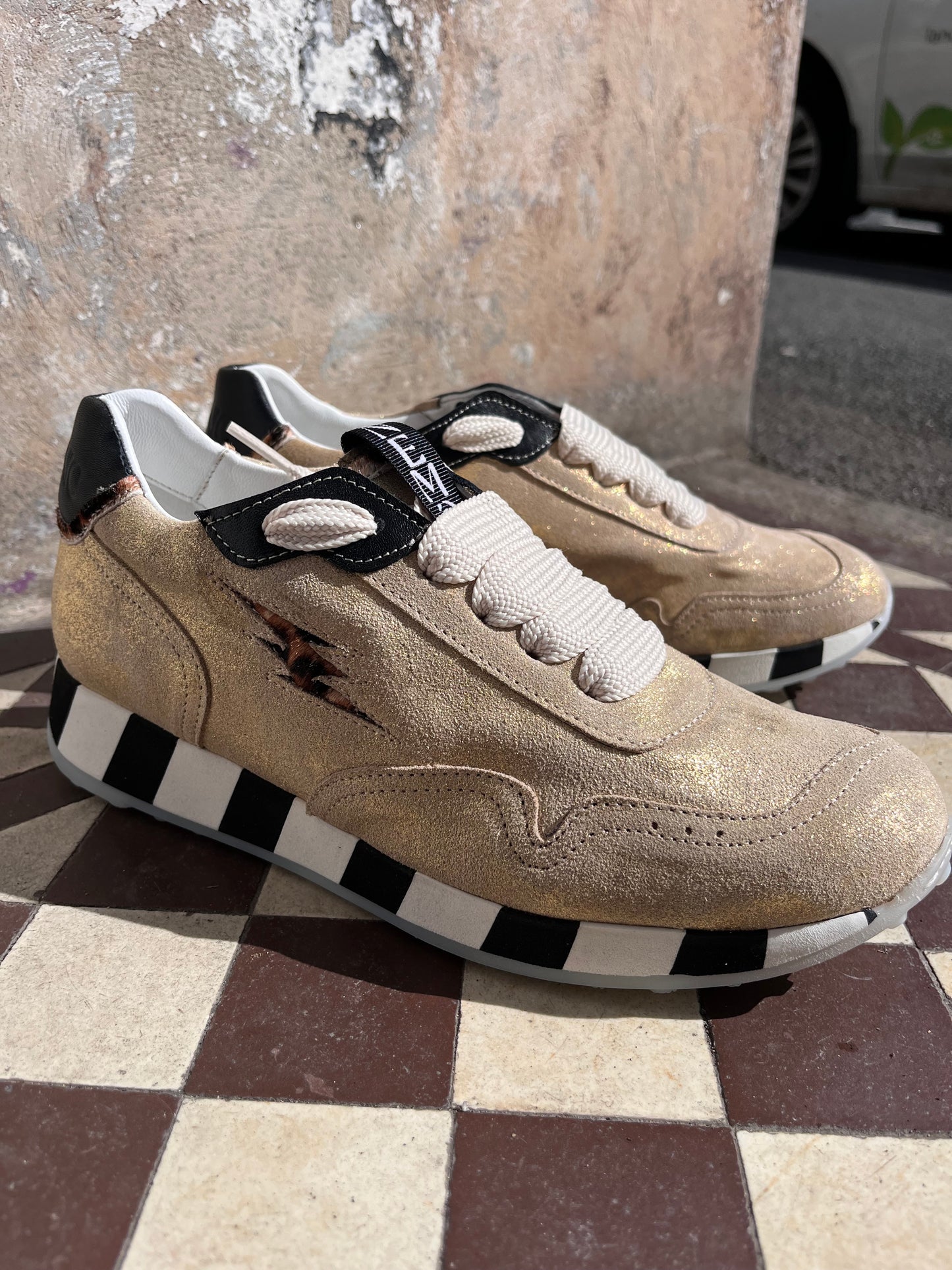 Nemonic Bowie sneaker - gold