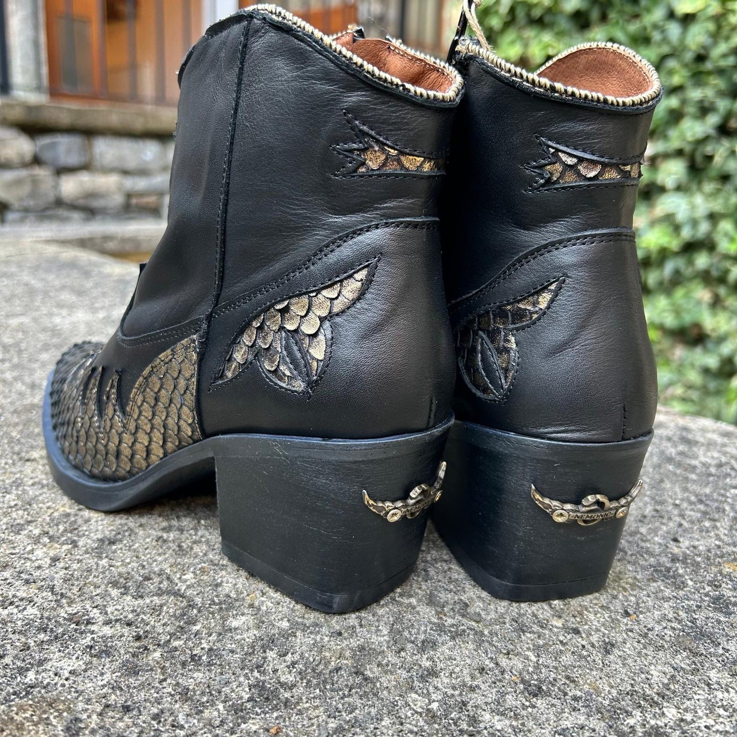 Nemonic boots - black/bronze