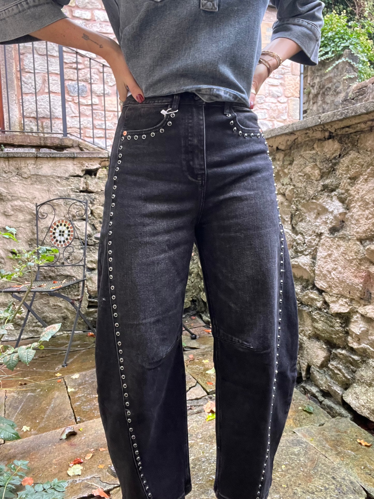 Barrel denim - washed black
