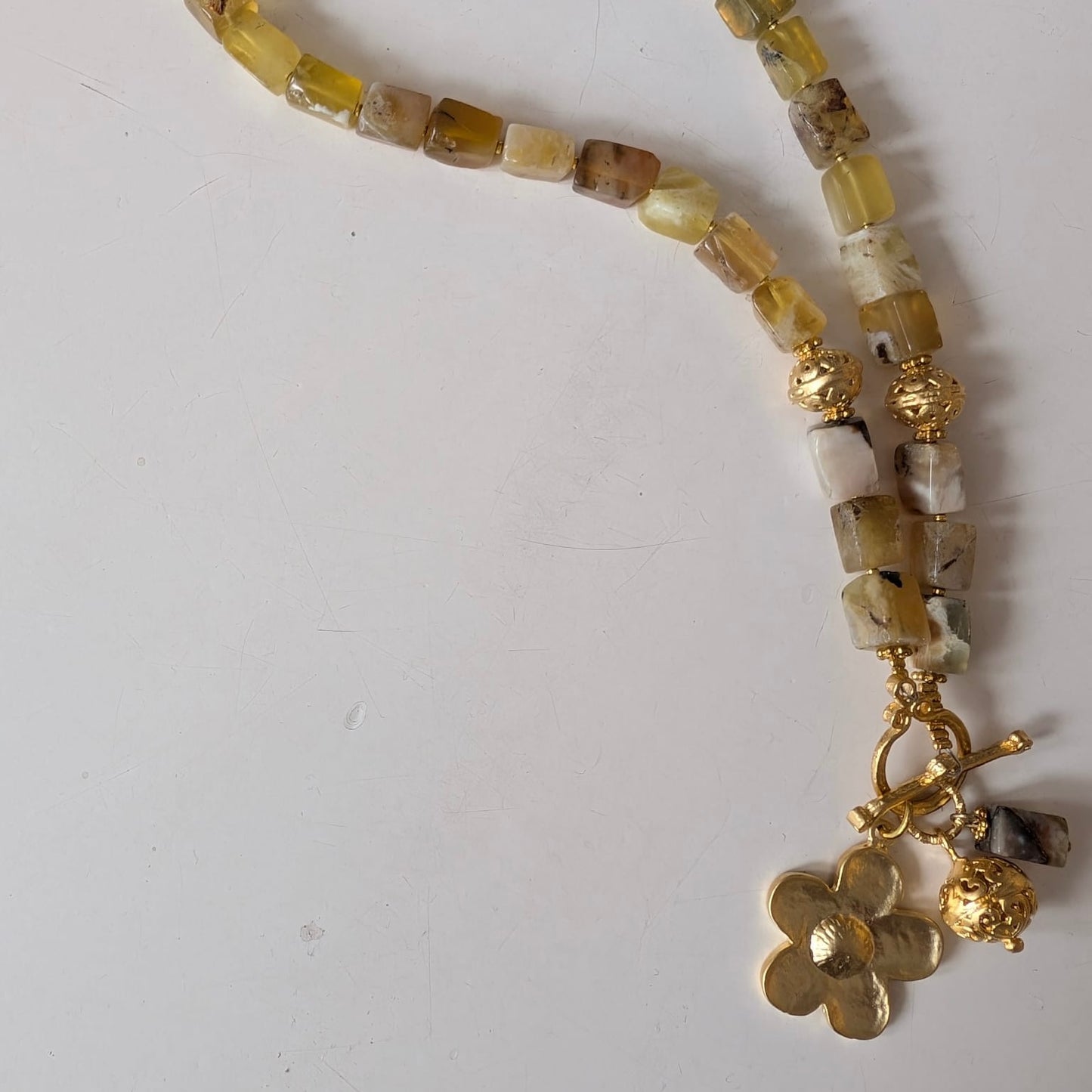 DW Flower Power Necklace - yellow opal