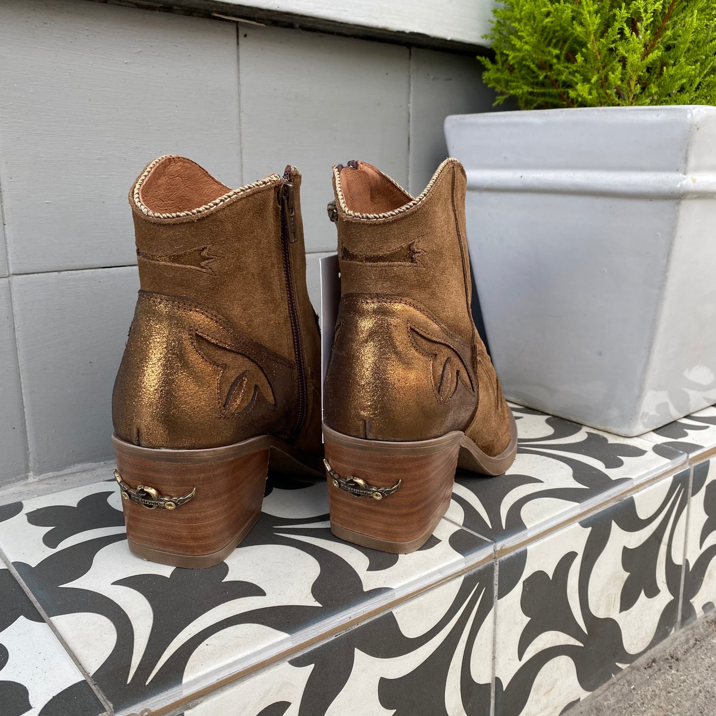 Nemonic boots - Tabaco