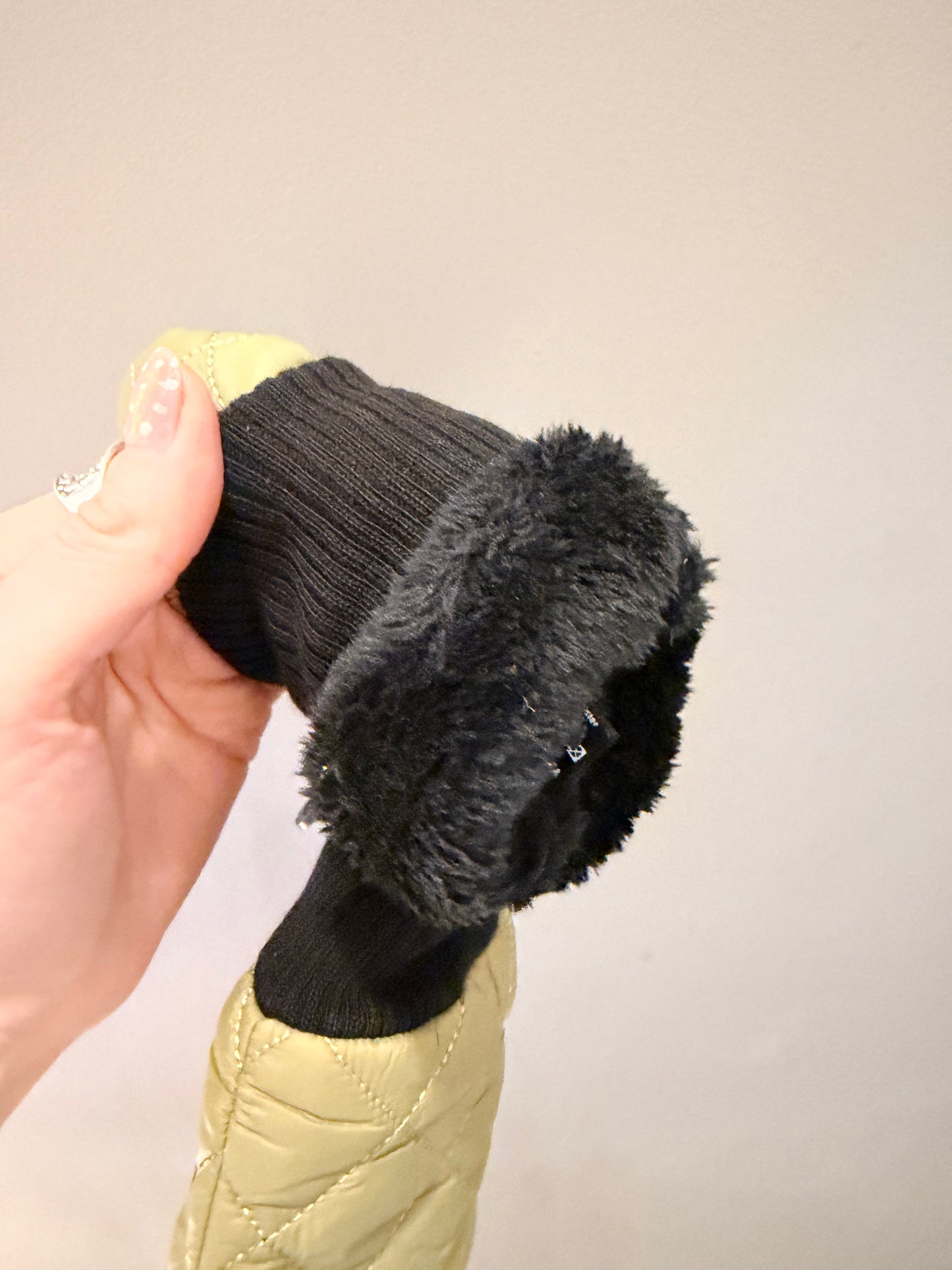 BC Tommy Quilt Mittens - army