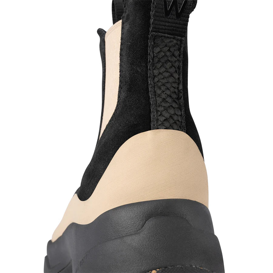 Woden Solveig Boots - black/cream