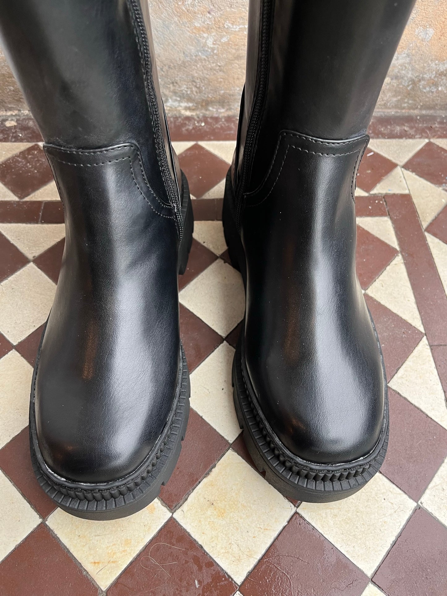 MT Knee Boots - black