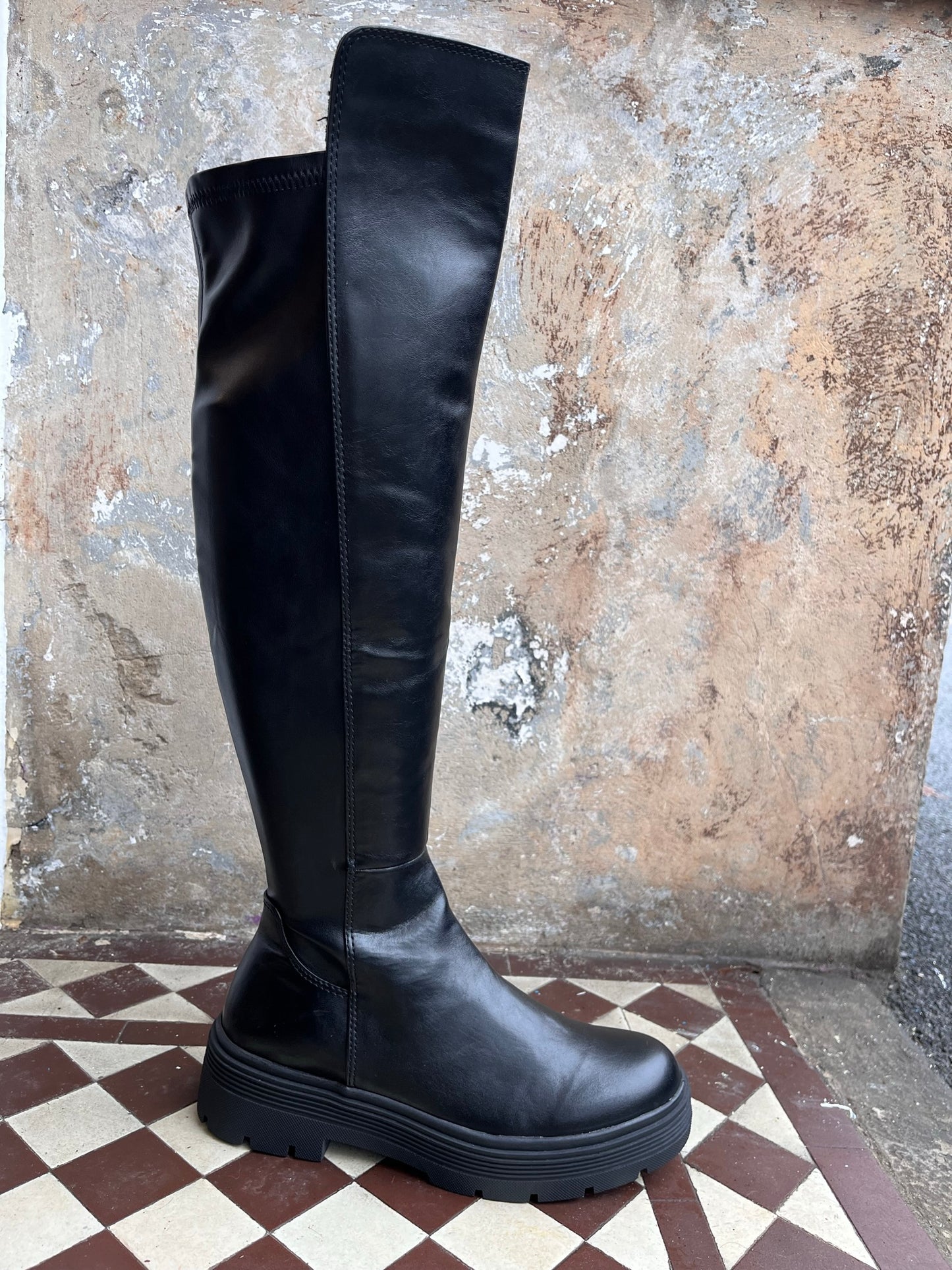 MT Over Knee Boots - black