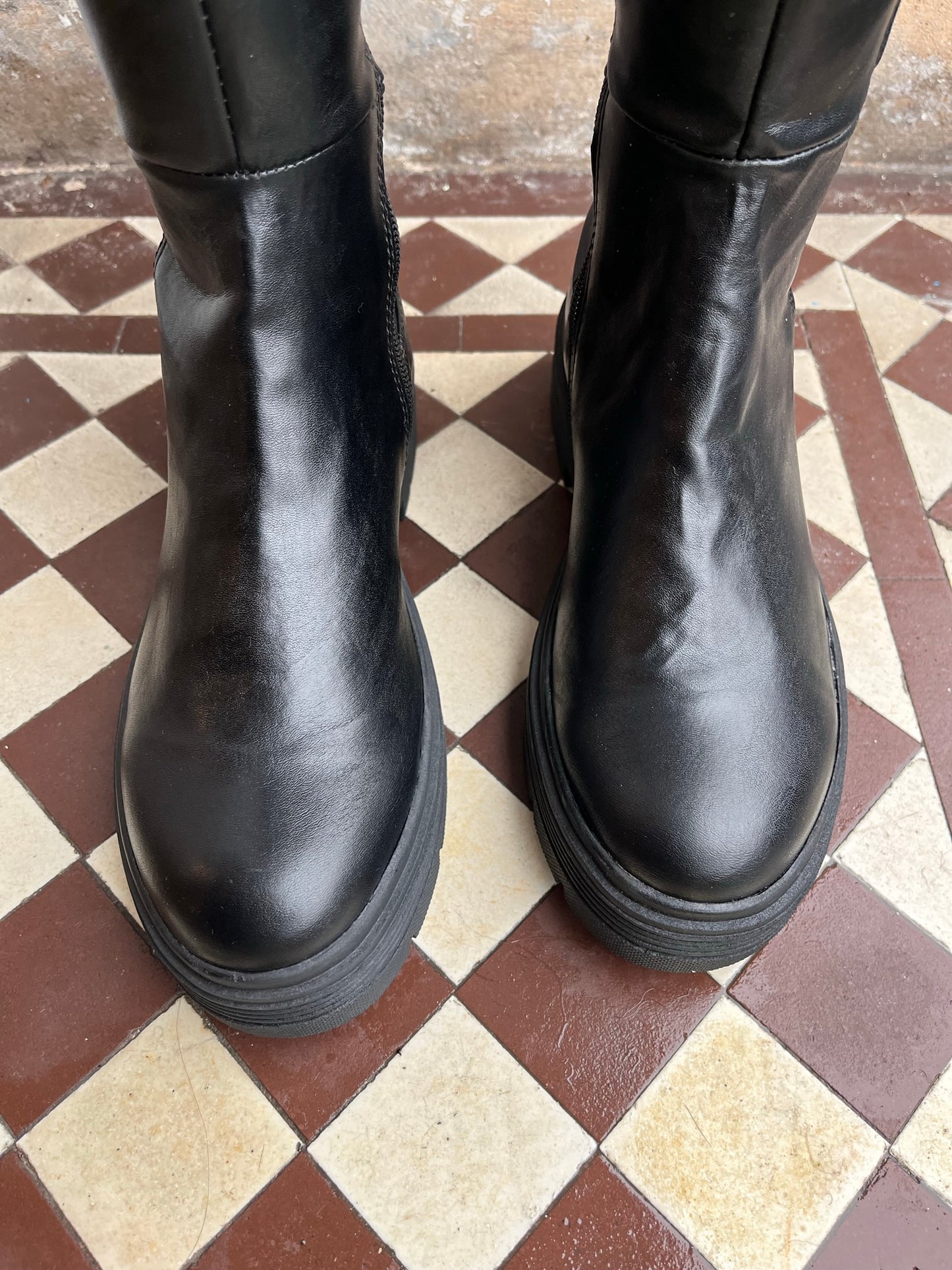 MT Over Knee Boots - black