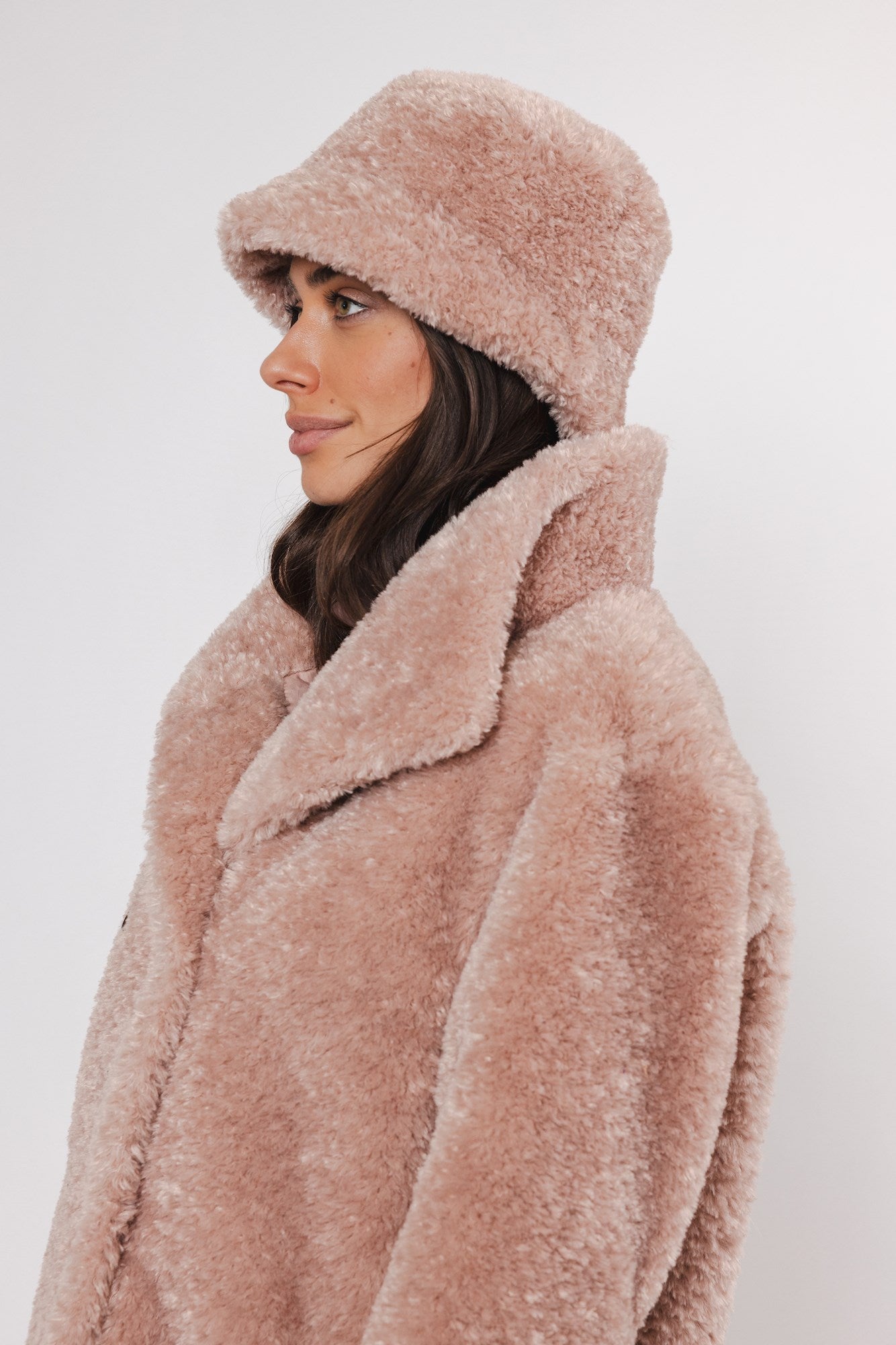 R&P Kiro Teddy Hat - Powder