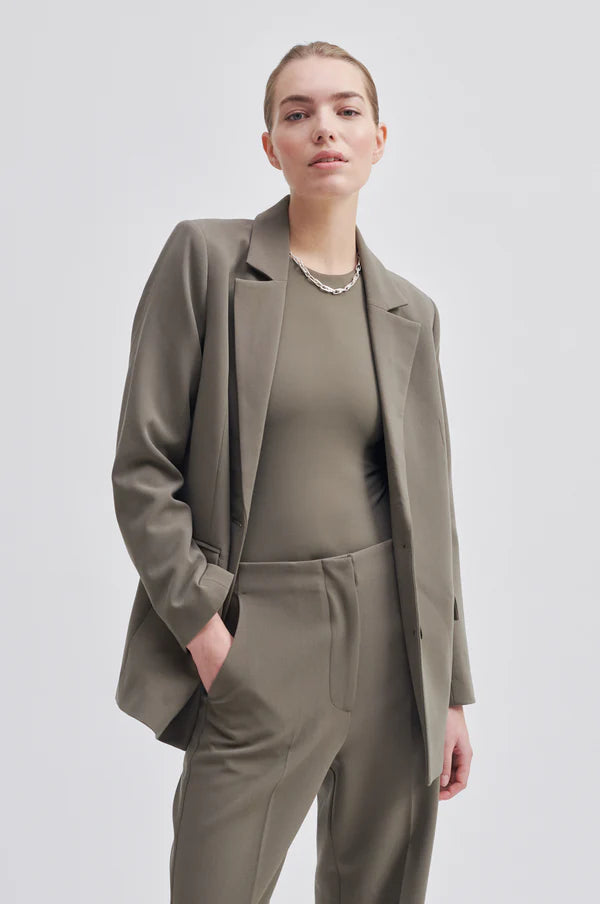 Second Female Asanti body - khaki