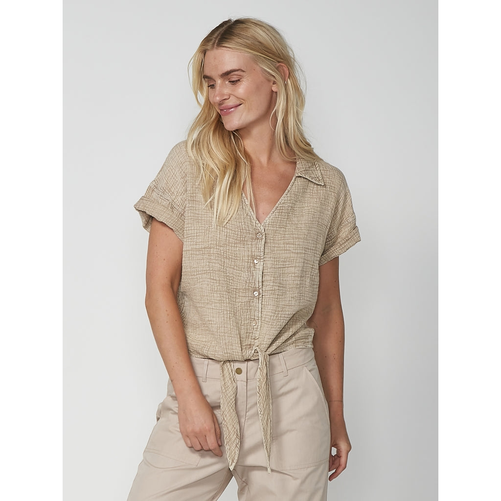 Peach shirt - seasand