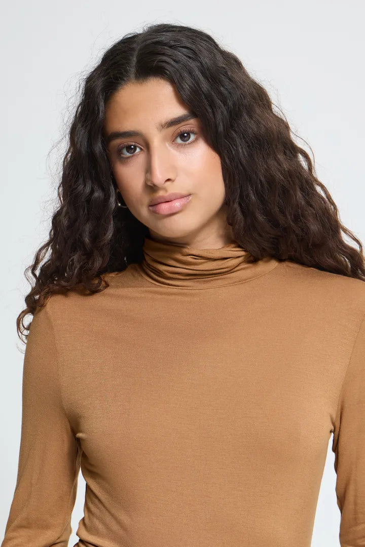 ICHI Philuca Long Sleeve Polo - Toasted Coconut