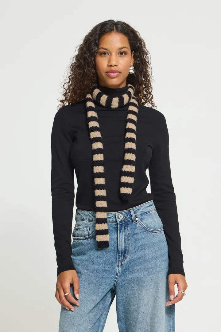 ICHI Rosemunde Scarf