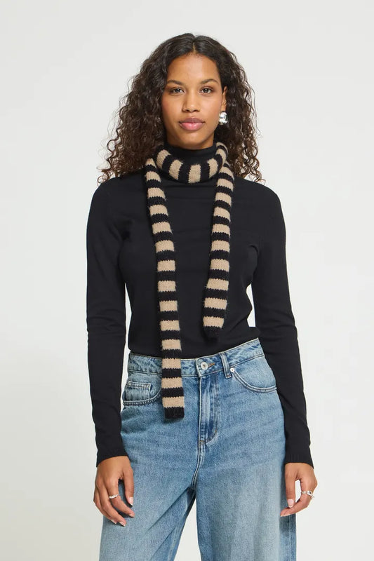 ICHI Rosemunde Scarf