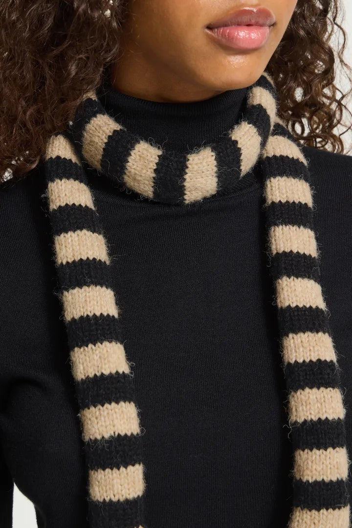 ICHI Rosemunde Scarf