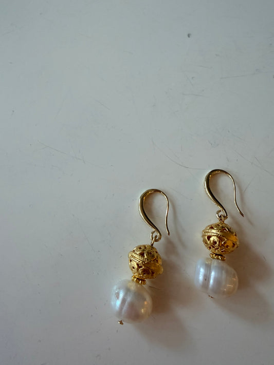 DW Pearl Earrings - gold/pearl (2)