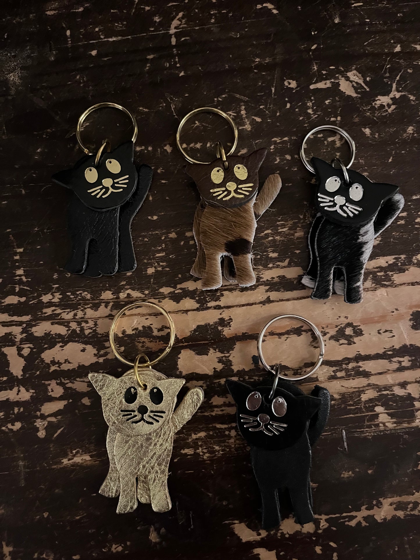 Leather cat keyring