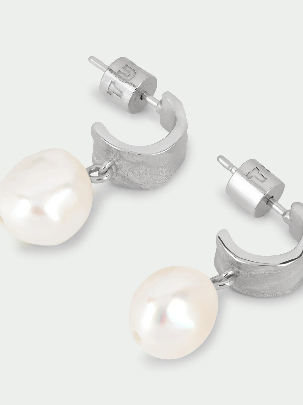 Tutti & Co Freshwater Pearl Earrings - Silver
