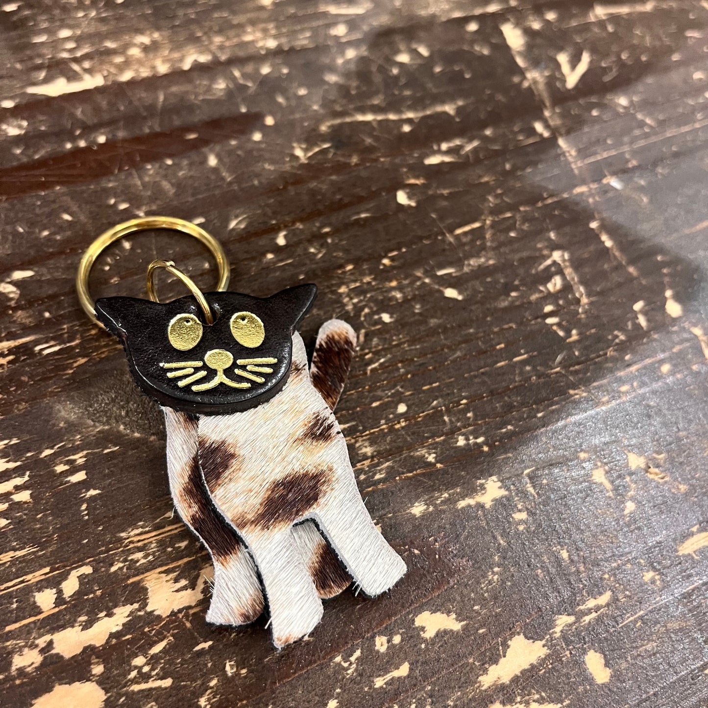 Leather cat keyring