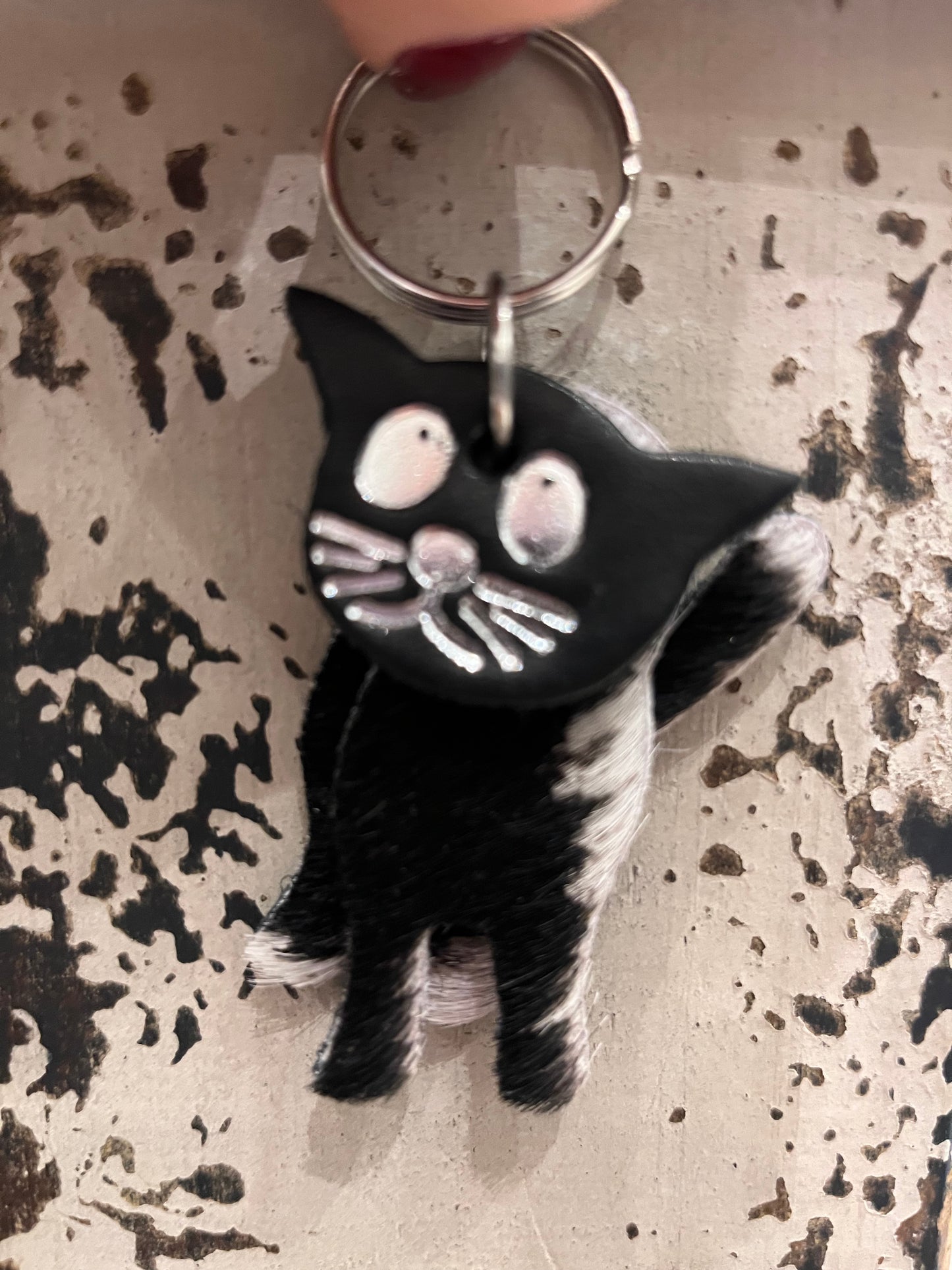 Leather cat keyring