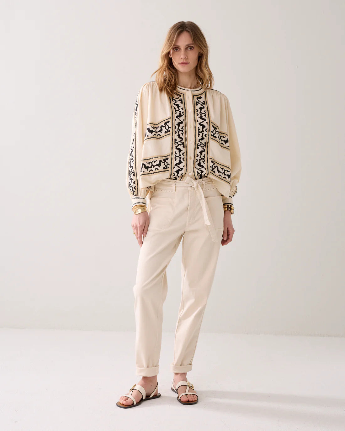 Summum Embroidered Crisp Blouse