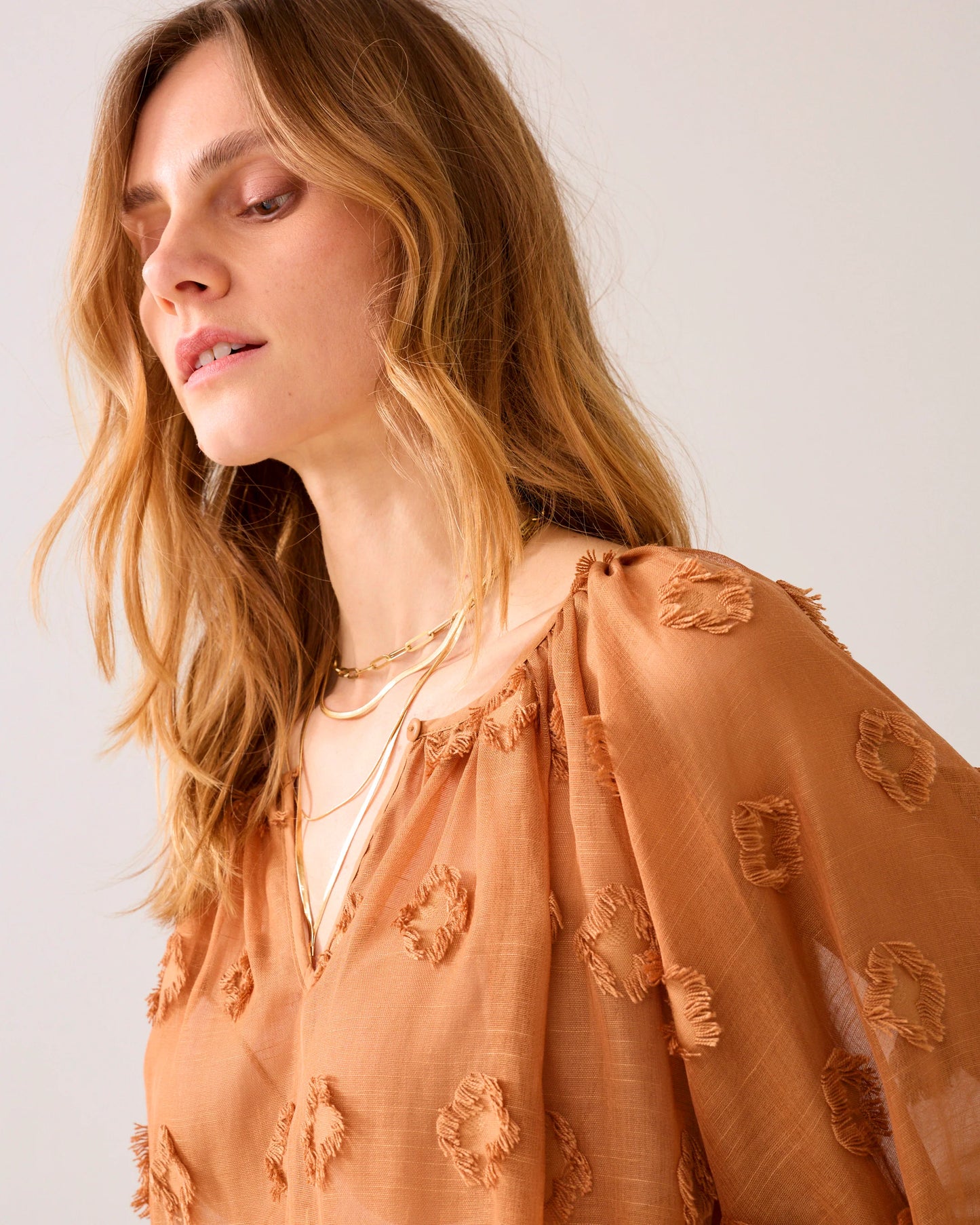 Summum Transparent Top with 3D Dots - Cinnamon
