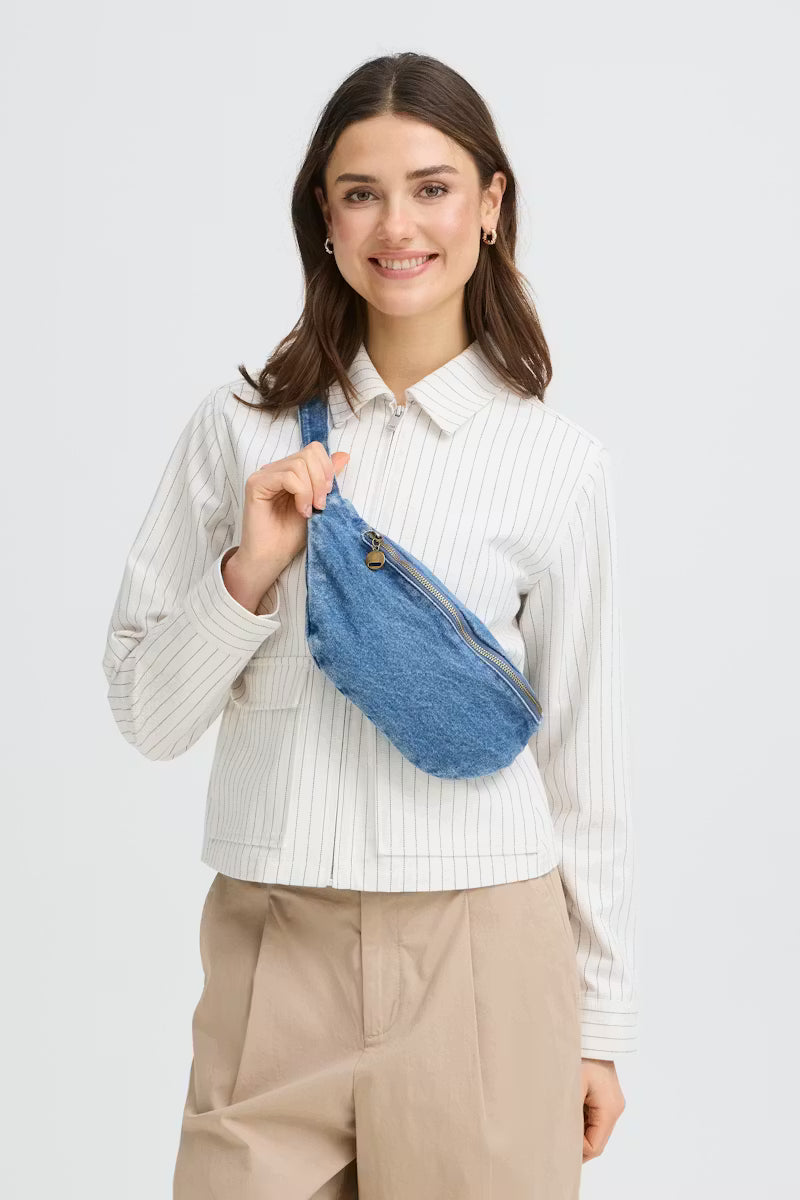Fransa Alvina Bumbag