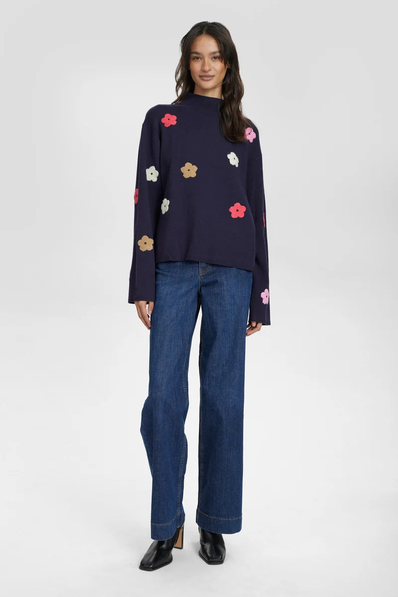 Numph Flow Pullover - Dark Sapphire