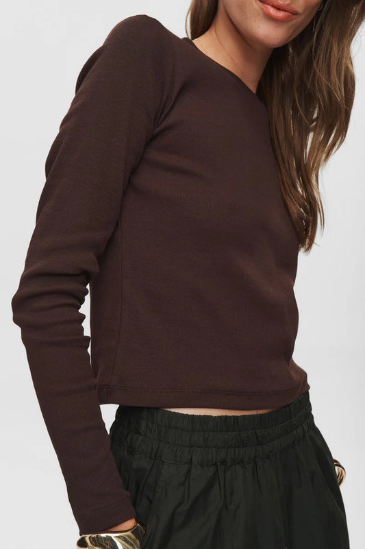 Numph Riley Cropped Tee - black coffee