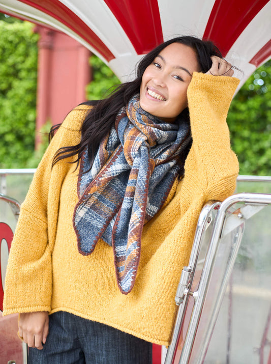 BC Leoni Chequered Scarf - Grey