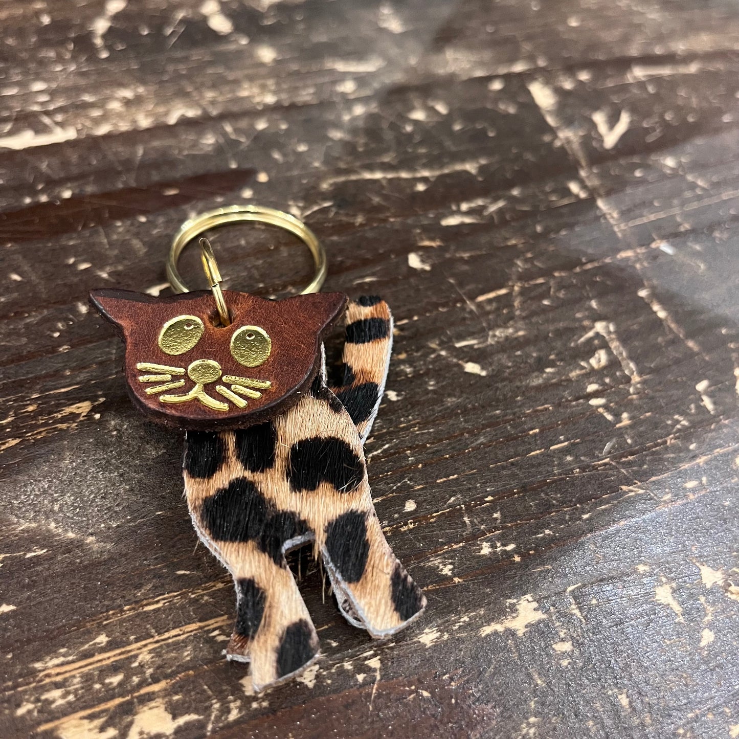 Leather cat keyring