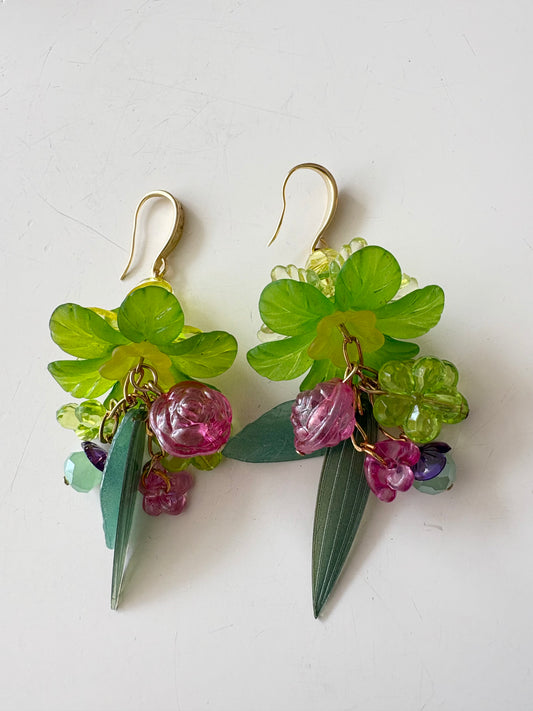 DW Droop Flower Earrings - Green/Pink