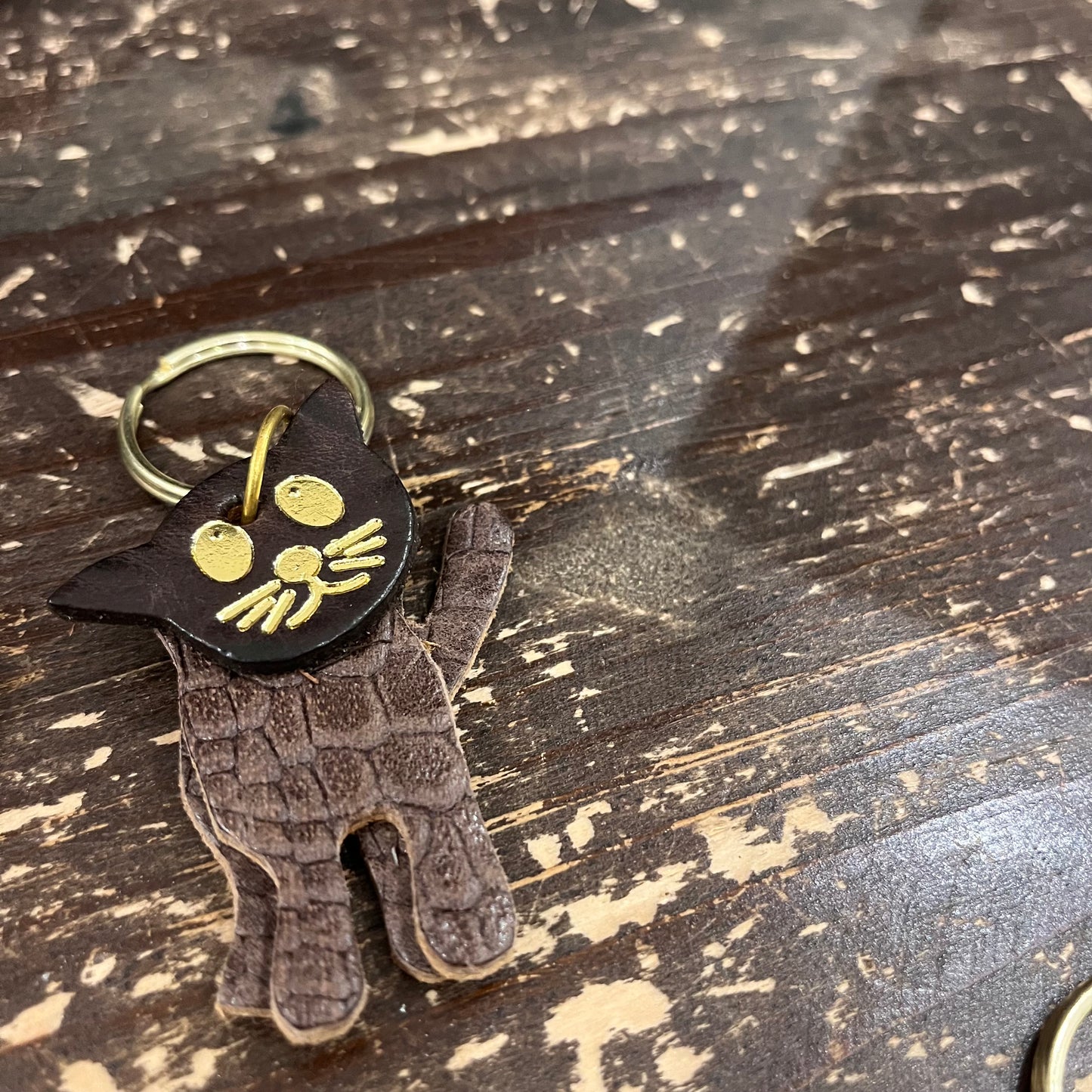 Leather cat keyring