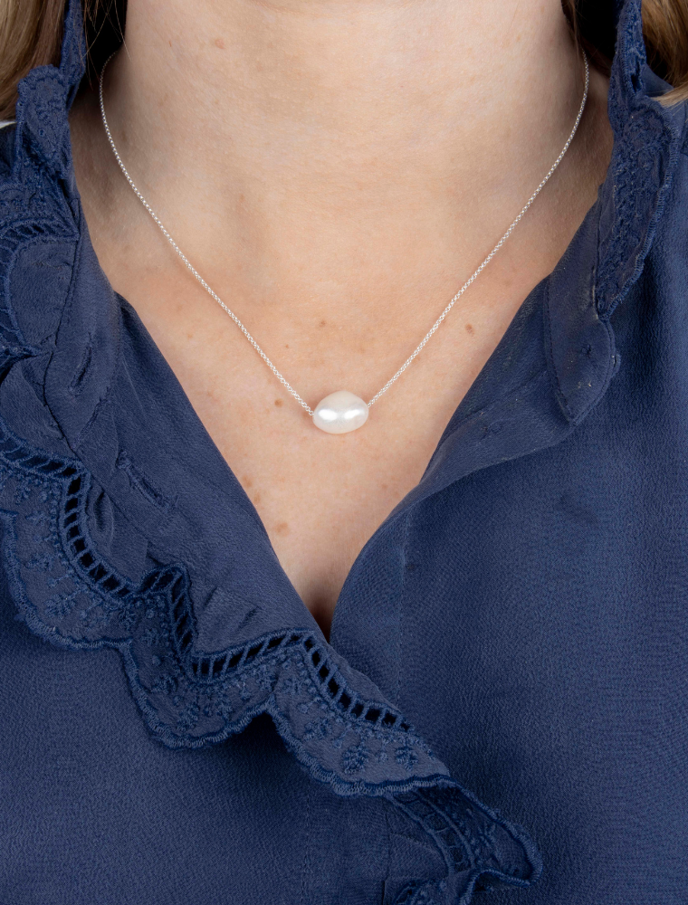 Olia pearl pendent- 2 colours