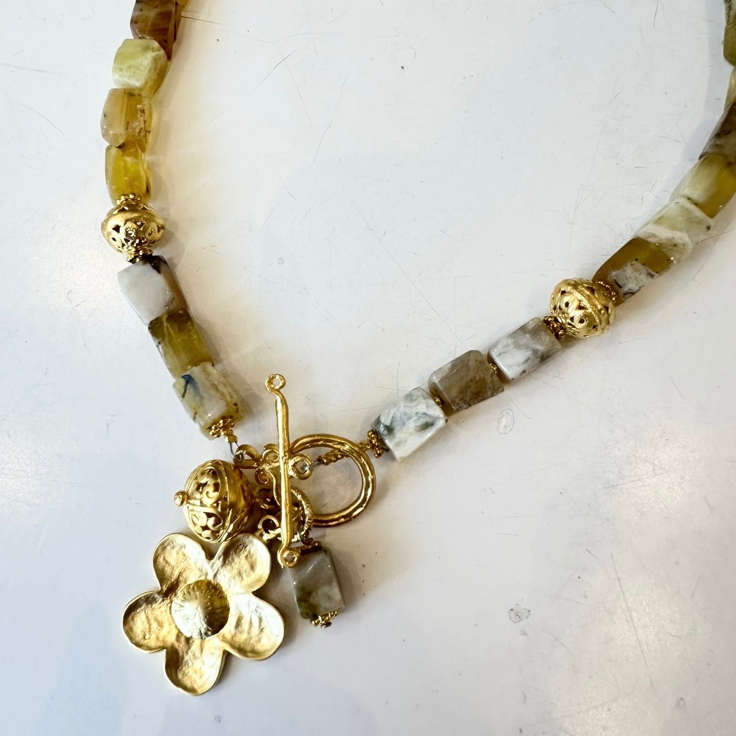 DW Flower Power Necklace - yellow opal