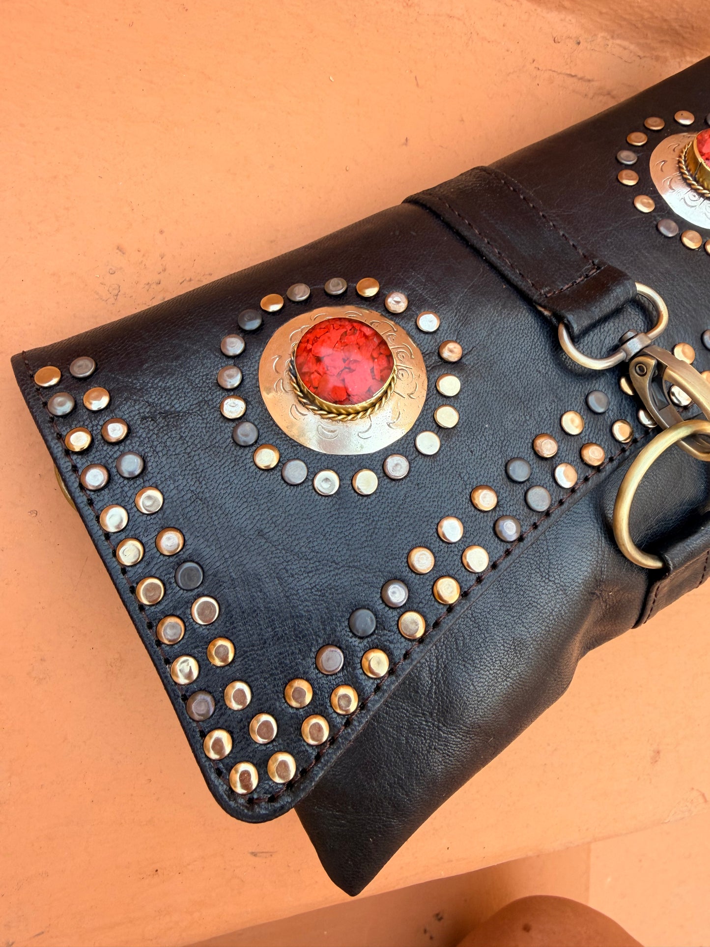 Maroc Leather Bag - black/red stones