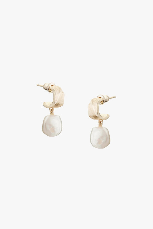 Freshwater Pearl Earrings - Gold