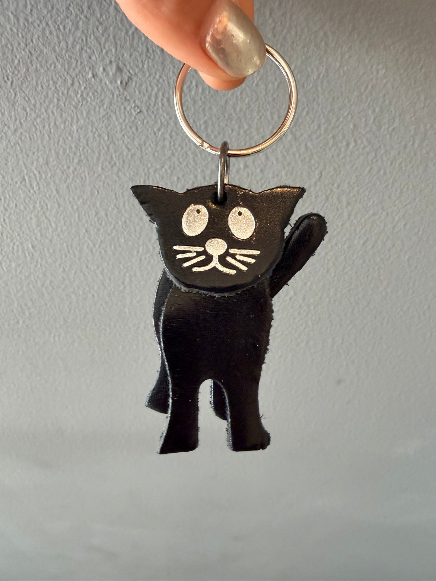 Leather cat keyring