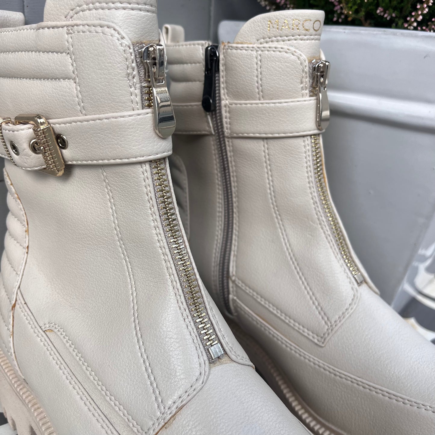 MT gold zip boots - cream