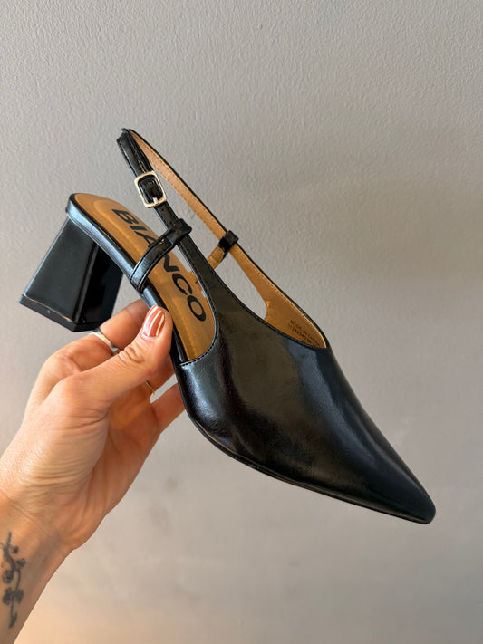 BIANCO Pointed Heels - Black
